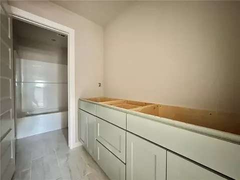 Bath - 3684 Tranquility St, Springdale, AR 72764 photo 3 of 6