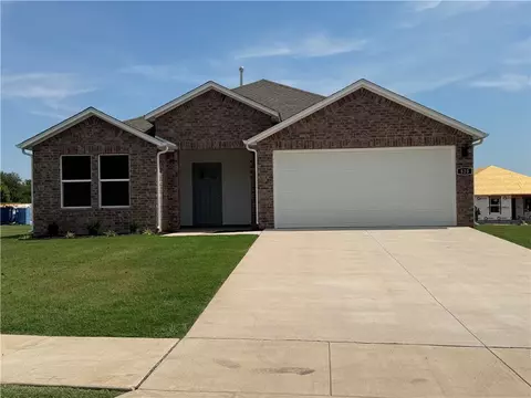520 Arizona St, Farmington, AR 72730