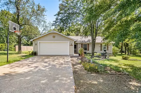 1108 SE 34th St, Bentonville, AR 72712