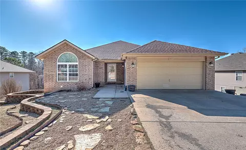 11 Wendron Cir, Bella Vista, AR 72714