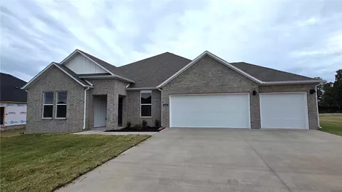 3104 Hattie Ln, Springdale, AR 72764