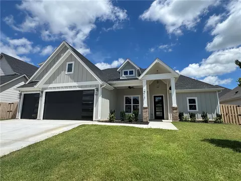 2714 Eris Ave, Lowell, AR 72745