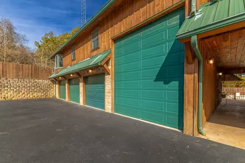 Exterior - 997 Mcknight Ave, West Fork, AR 72774 photo 10 of 13