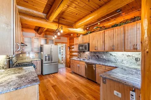 Kitchen - 997 Mcknight Ave, West Fork, AR 72774 photo 1 of 4
