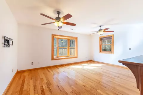 Living - 997 Mcknight Ave, West Fork, AR 72774 photo 5 of 6