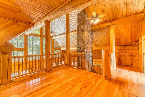 Entry Way - 997 Mcknight Ave, West Fork, AR 72774 photo 1 of 3