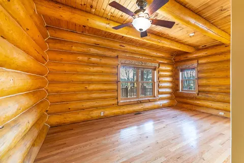 Bedroom - 997 Mcknight Ave, West Fork, AR 72774 photo 1 of 4