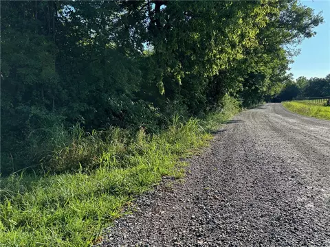 John Garrison Road, Fayetteville, AR 72704