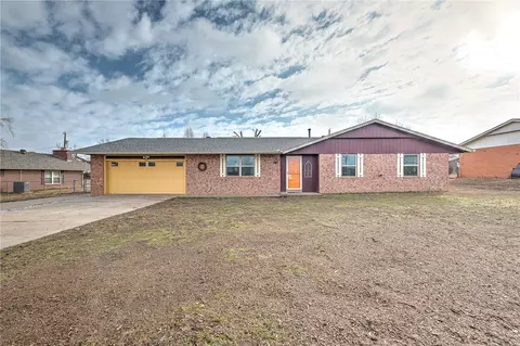 913 17th St, Rogers, AR 72758
