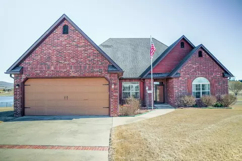 1221 Saddle St, Prairie Grove, AR 72753