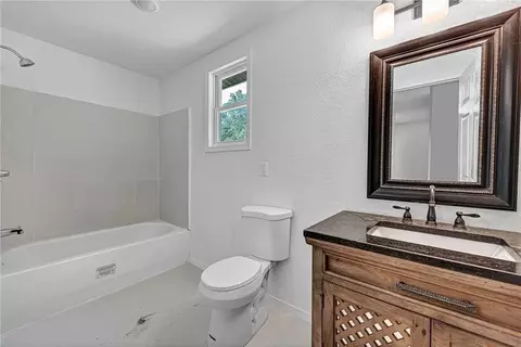 Bath - 9617 Ledge Dr, Springdale, AR 72762 photo 1 of 5