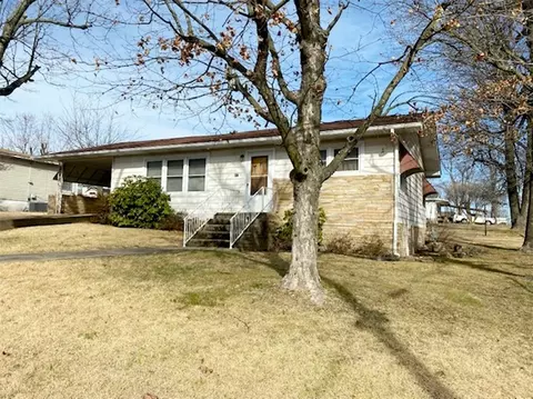 417 E Rogers Ave, Harrison, AR 72601