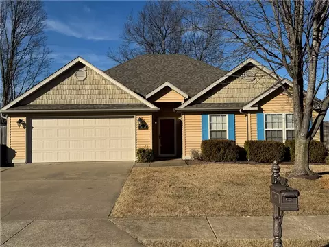 3000 SW Wentworth Ave, Bentonville, AR 72712