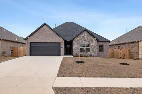 7206 SW Walnut Grove Ave, Bentonville, AR 72712