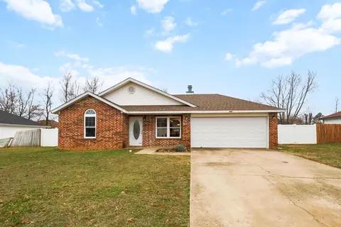 204 N Michael St, Lowell, AR 72745
