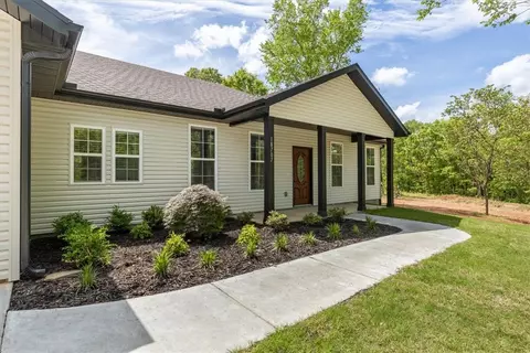 18707 Post Ranch Rd, Garfield, AR 72732