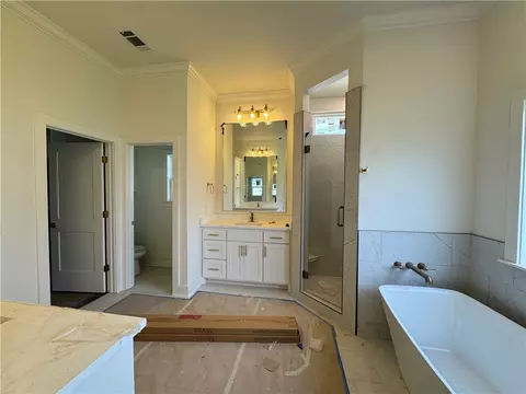 Bath - 2722 Eris Ave, Lowell, AR 72745 photo 1 of 6