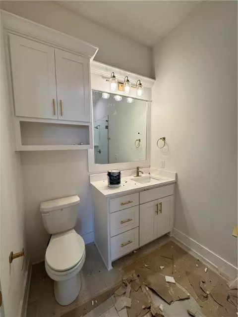 Bath - 2722 Eris Ave, Lowell, AR 72745 photo 5 of 6