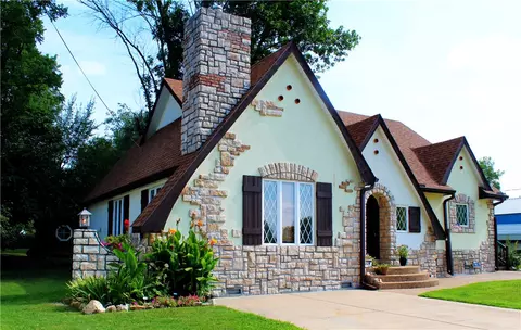 90 County Road 614, Oak Grove, AR 72660