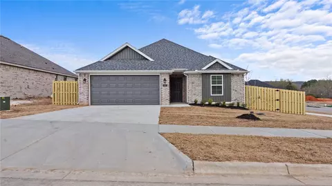 450 Hall St, West Fork, AR 72774