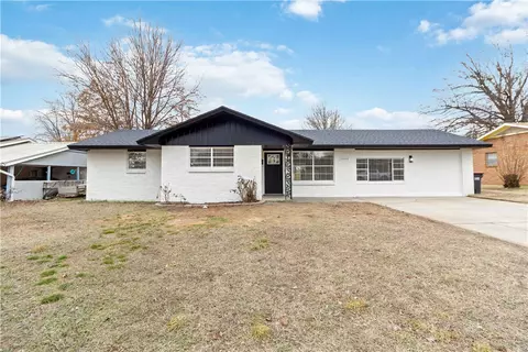 1802 Shelby Ave, Springdale, AR 72762