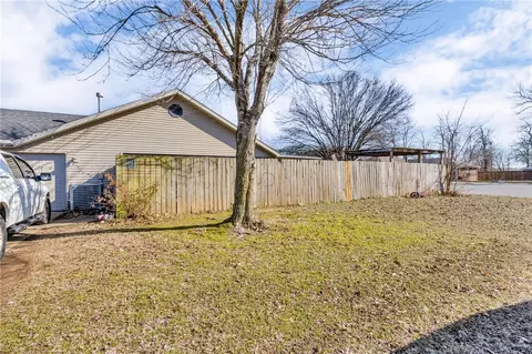 805 Michael St, Centerton, AR 72719 photo 33