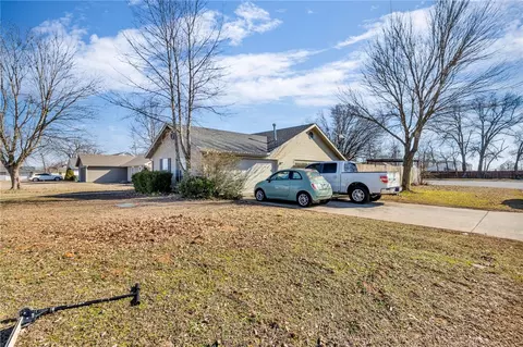 805 Michael St, Centerton, AR 72719 photo 31