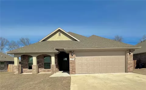 Exterior - 2418 W Lock Ln, Pea Ridge, AR 72751 photo 3 of 7