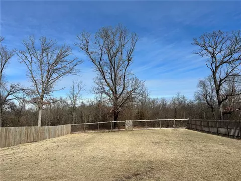 Exterior - 2418 W Lock Ln, Pea Ridge, AR 72751 photo 7 of 7