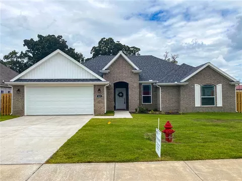 1104 Pineapple Ave, Lowell, AR 72745