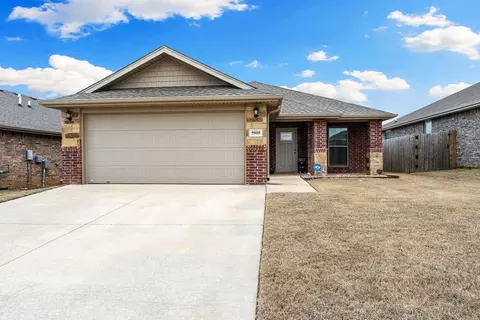 5905 NW Sherman St, Bentonville, AR 72713