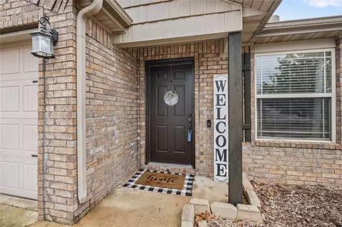 702 Bonnie Ln, Rogers, AR 72758