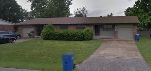 2202 Douglas St, Bentonville, AR 72712