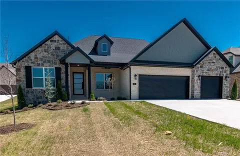 336 Fiori St, Springdale, AR 72762