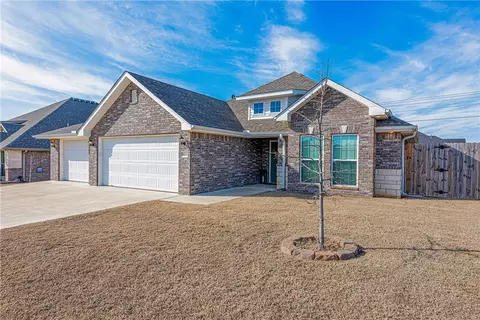 Exterior - 3631 Ambrosia Ln, Bentonville, AR 72712 photo 2 of 4