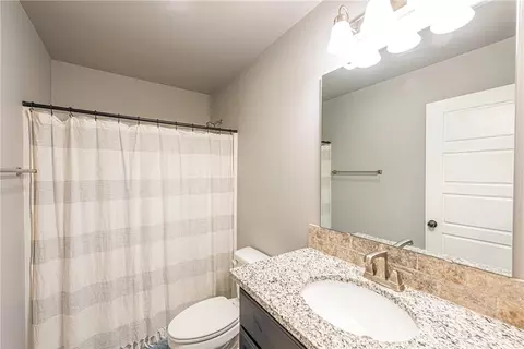 Bath - 3631 Ambrosia Ln, Bentonville, AR 72712 photo 3 of 3