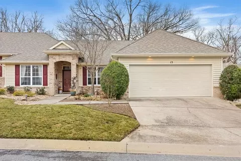 15 Brighton Ln, Bella Vista, AR 72715