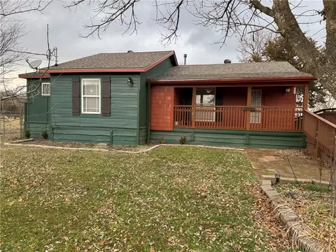 19962 Groth Rd, Springdale, AR 72764