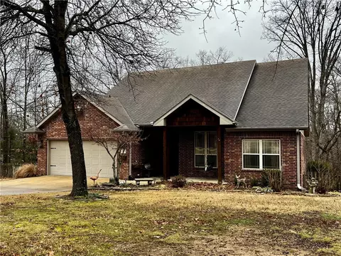 16 Headley Dr, Bella Vista, AR 72714