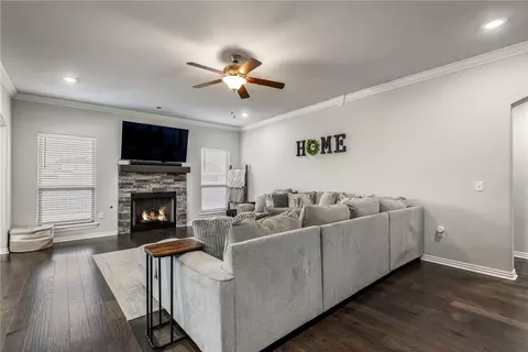 990 Lakeview Dr, Centerton, AR 72719 photo 4
