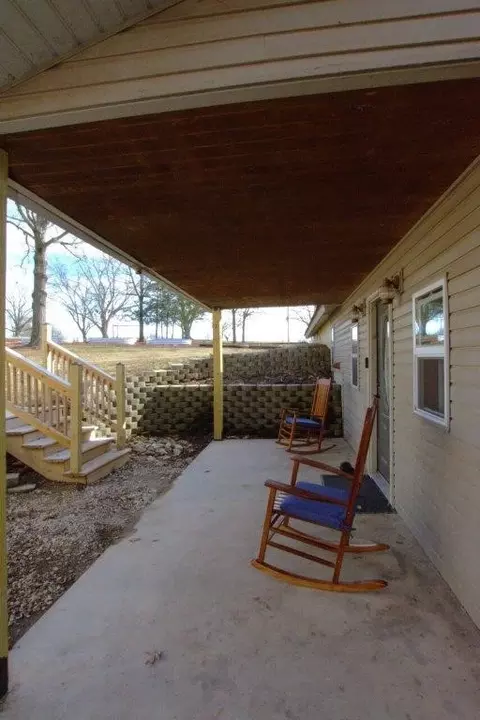 Exterior - 3574 Farm Road 2175, Exeter, MO 65647 photo 7 of 16