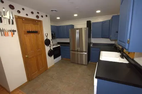 Kitchen - 3574 Farm Road 2175, Exeter, MO 65647 photo 1 of 9