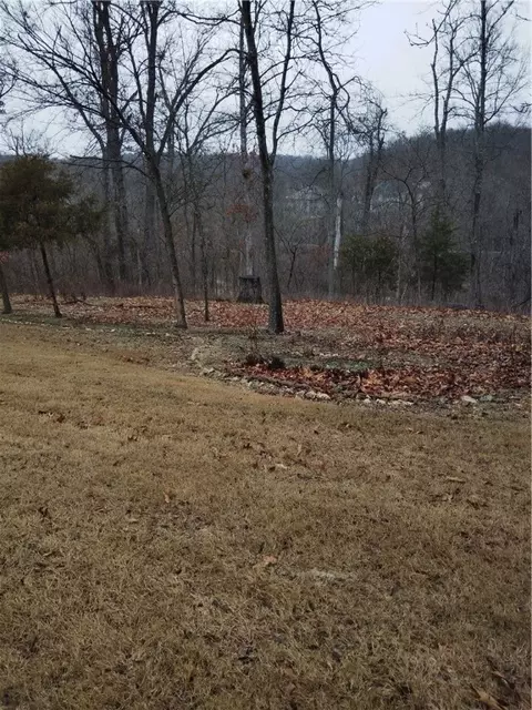6 Warwick Dr, Bella Vista, AR 72714