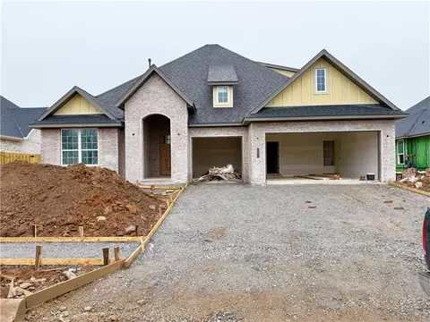 1431 Josephine Dr, Centerton, AR 72719