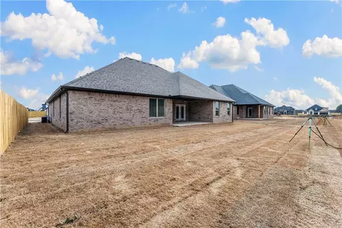 Exterior - 1430 Tiffany St, Centerton, AR 72719 photo 4 of 4