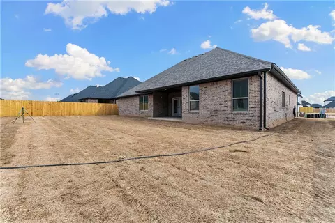 Exterior - 1430 Tiffany St, Centerton, AR 72719 photo 3 of 4