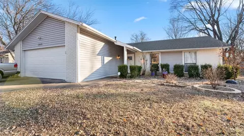 2849 W Quail Dr, Fayetteville, AR 72704