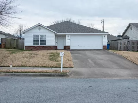 2309 Pawnee Pl, Bentonville, AR 72712