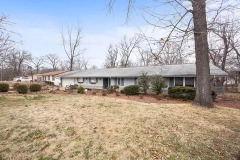 8731 Haven Dr, Rogers, AR 72756
