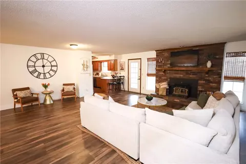 804 Hester Dr, Harrison, AR 72601 photo 4